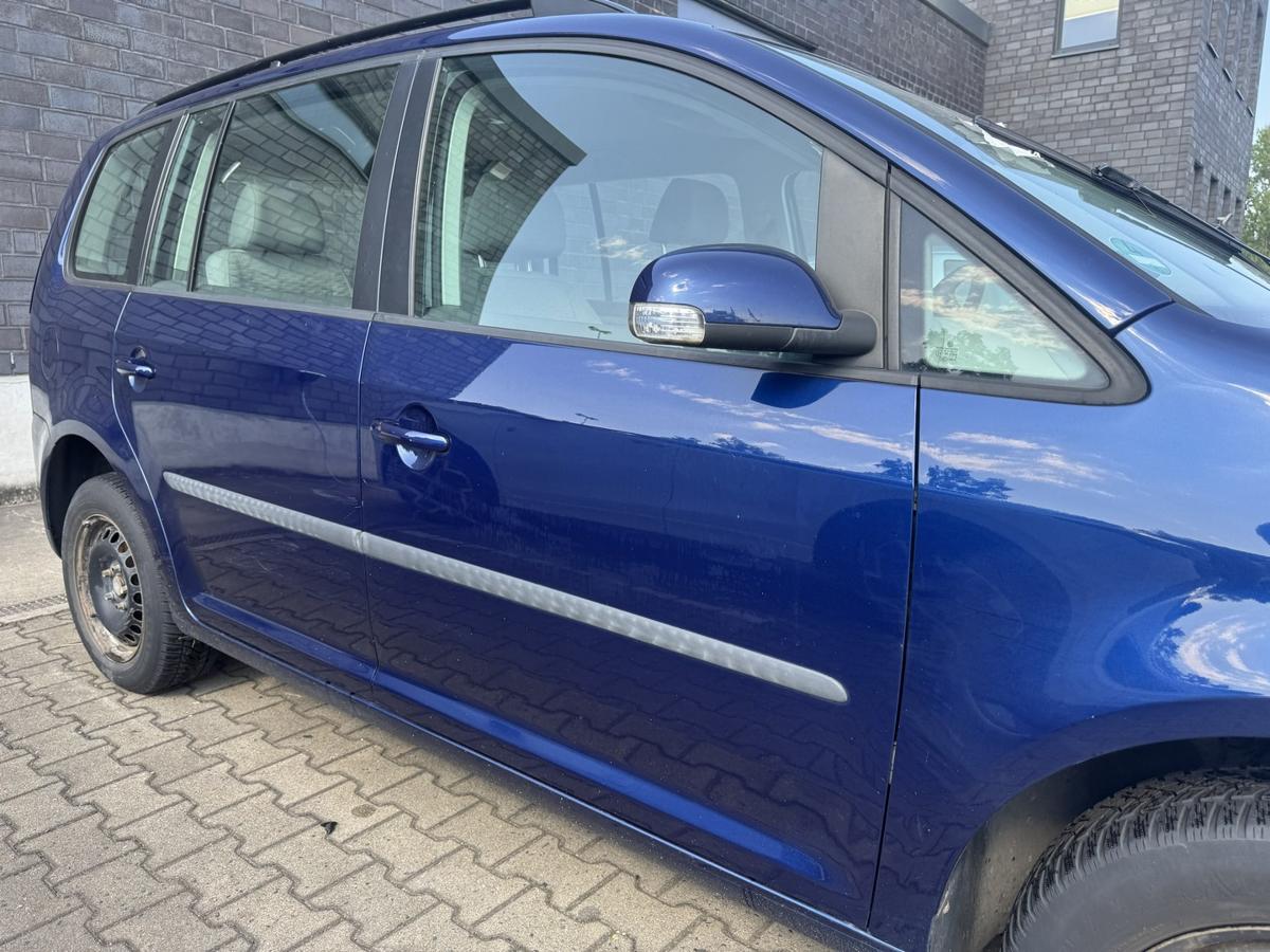 VW Touran 1T original T&uuml;r vorn rechts LD5Q Shadow Blue Metallic Rohbau Bj.2009